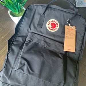 16L Black Kanken Backpack! 🖤